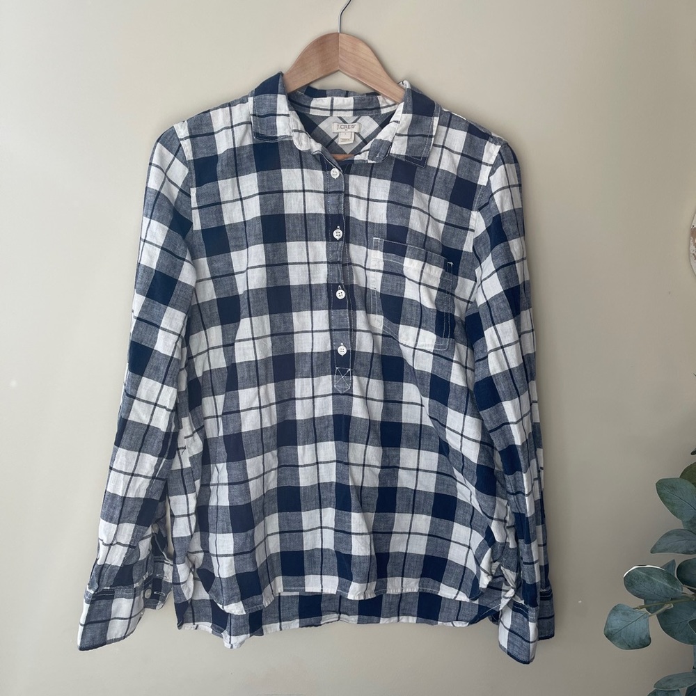 J. Crew Navy plaid Long Sleeve button down Sz L